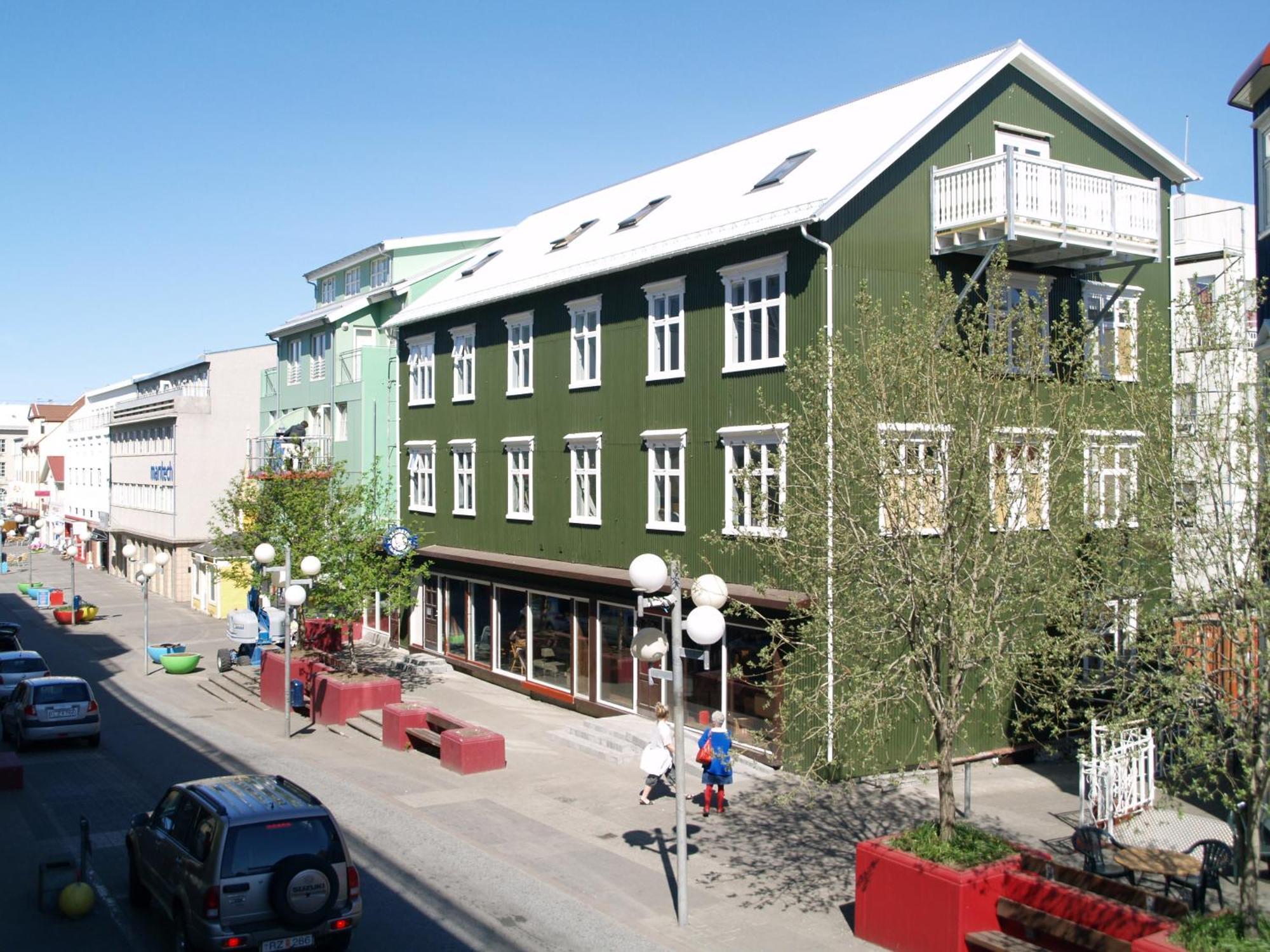 Хостел Akureyri Backpackers Экстерьер фото